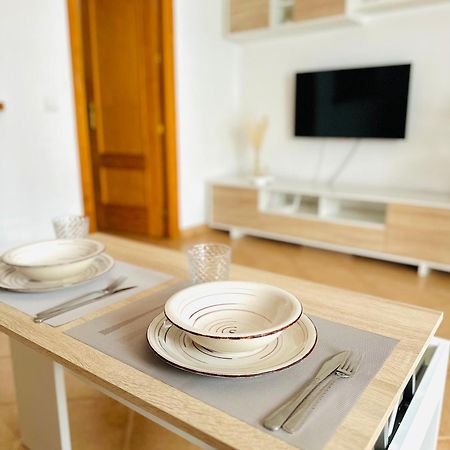 Centre Village Apartment 卡拉德米哈斯 外观 照片