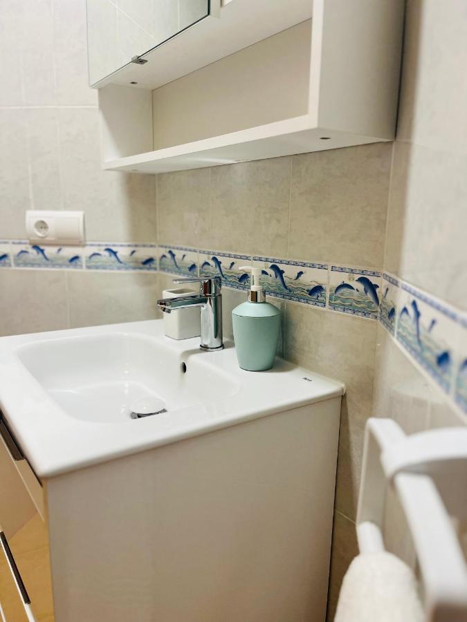 Centre Village Apartment 卡拉德米哈斯 外观 照片